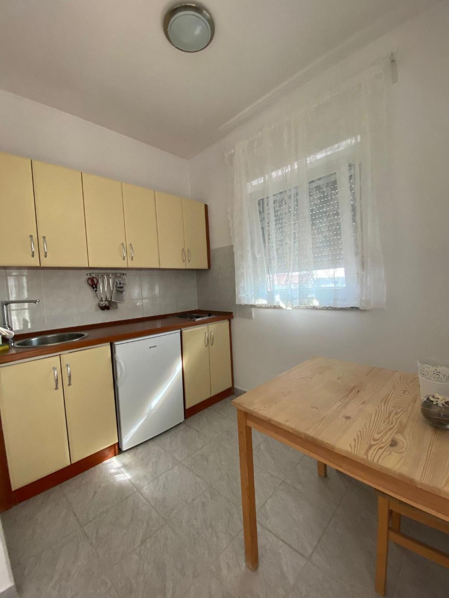 Apartments Olea ラブ エクステリア 写真