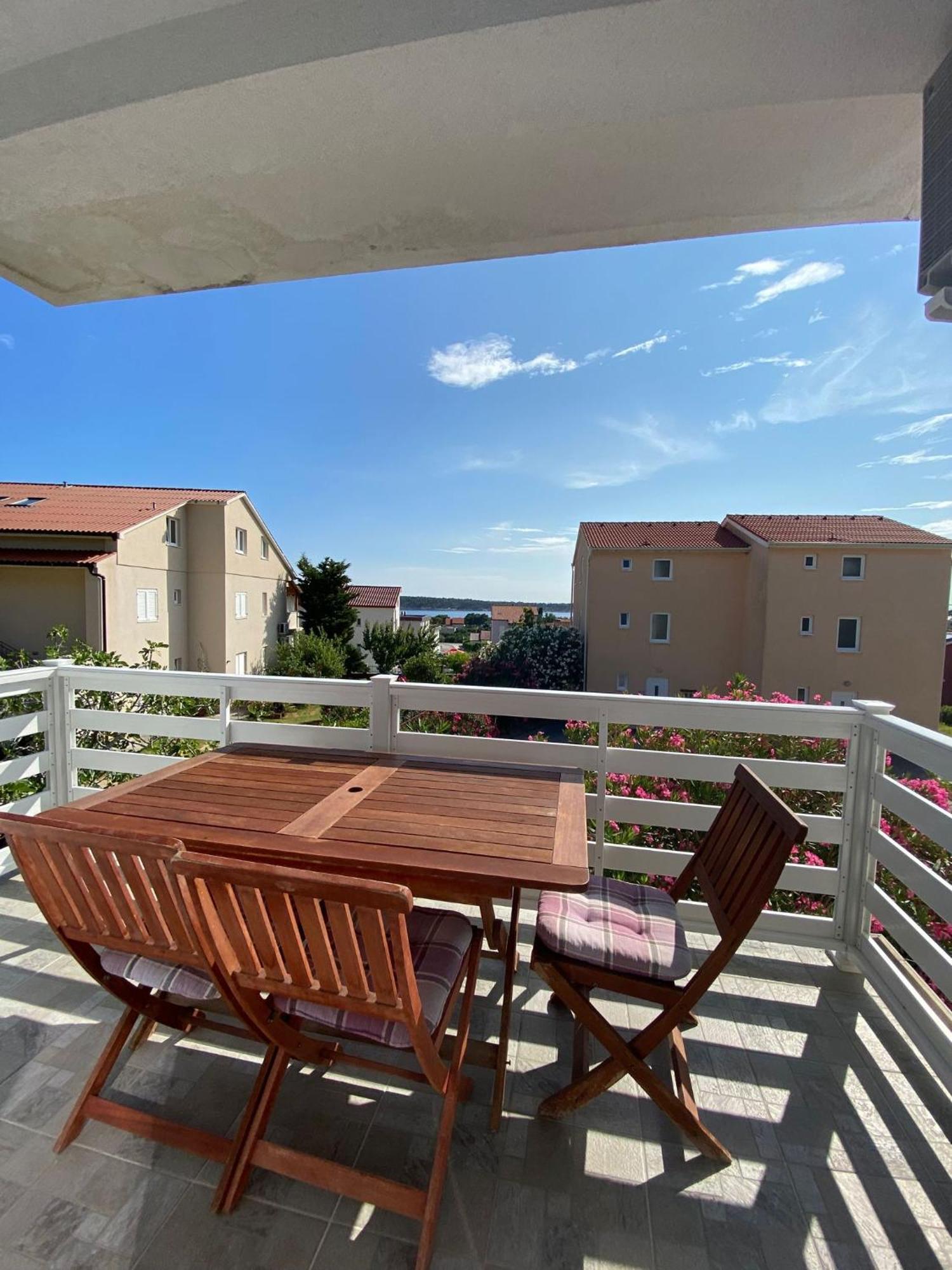 Apartments Olea ラブ エクステリア 写真